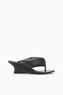 JUNO WEDGE | BLACK BLACK / 36