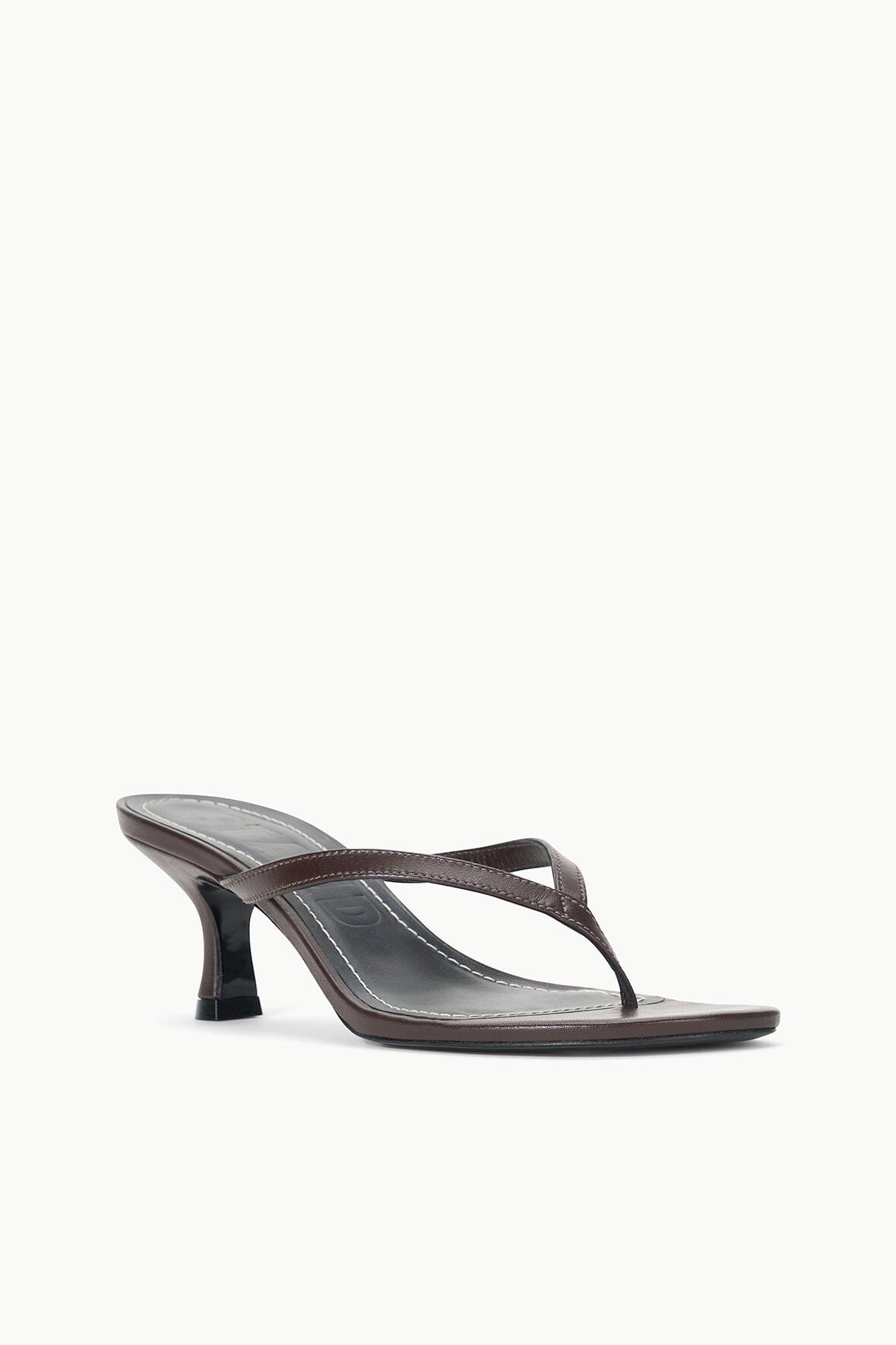 【関税込み】Staud ホワイト Freja キトンヒール サンダル FREJA KITTEN HEEL PAPER
