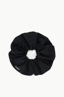 Image GORGE SCRUNCHIE | BLACK 3 of 6