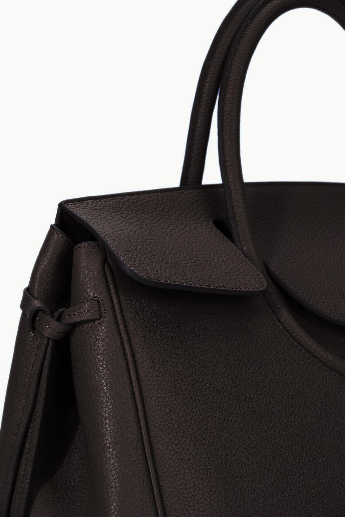 Image MAUDE CARRYALL | ESPRESSO 3 of 7 and Clicking this image will trigger a zoom pop-up