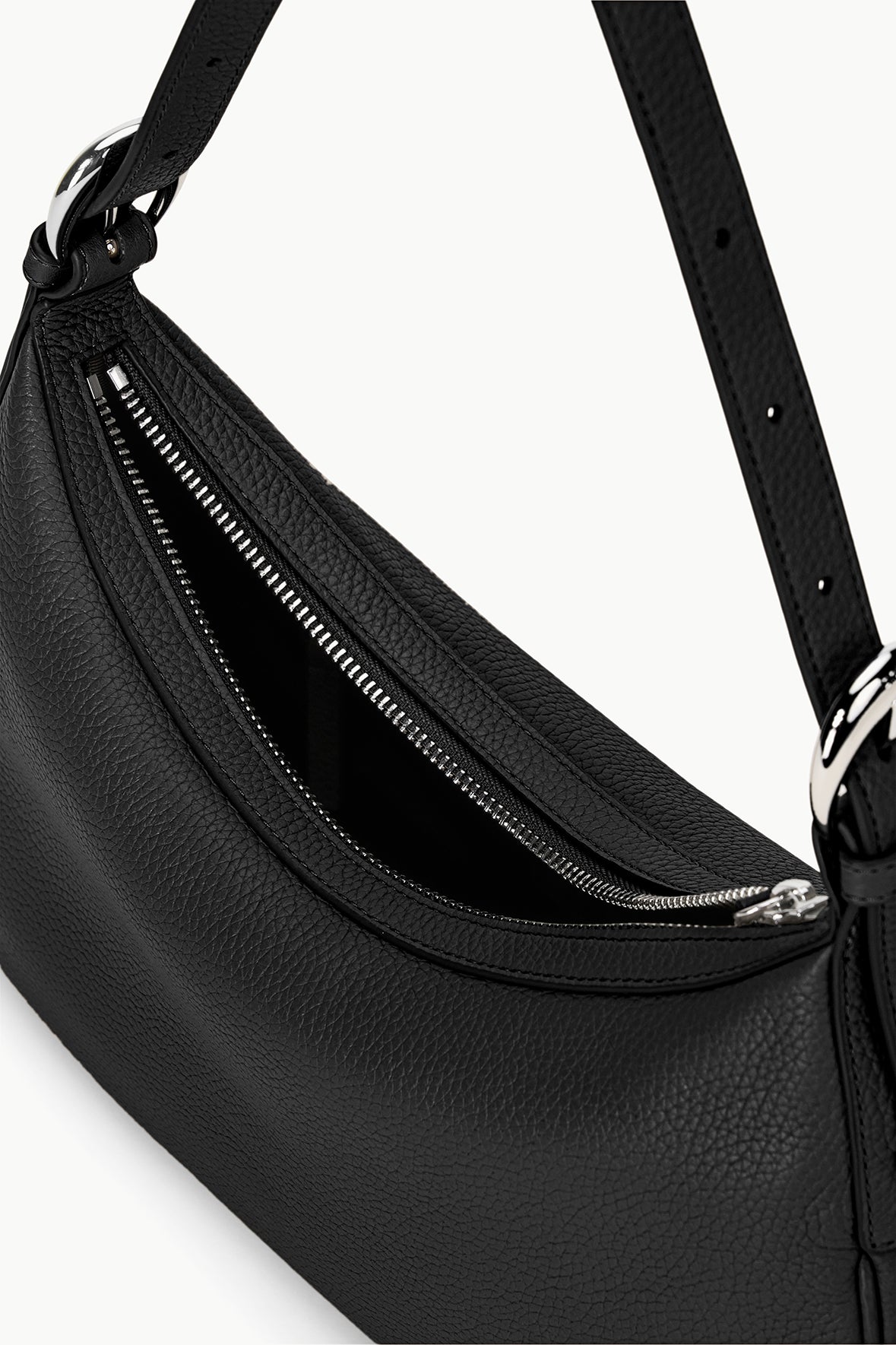 Image PINE SHOULDER BAG | BLACK 7 of 7 and Clicking this image will trigger a zoom pop-up