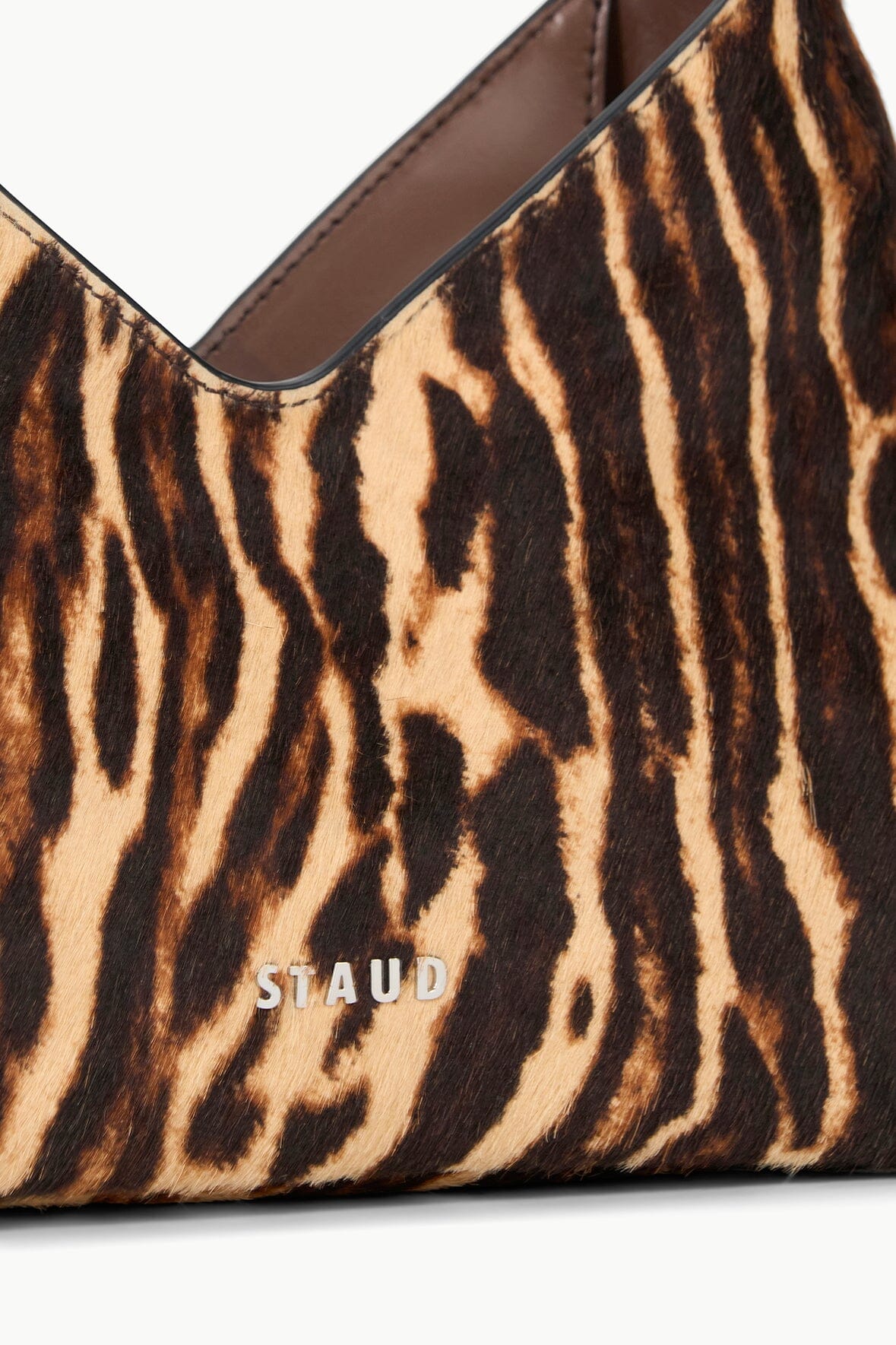 Image VALERIE SHOULDER BAG | LADY LEOPARD CACAO 4 of 6 and Clicking this image will trigger a zoom pop-up