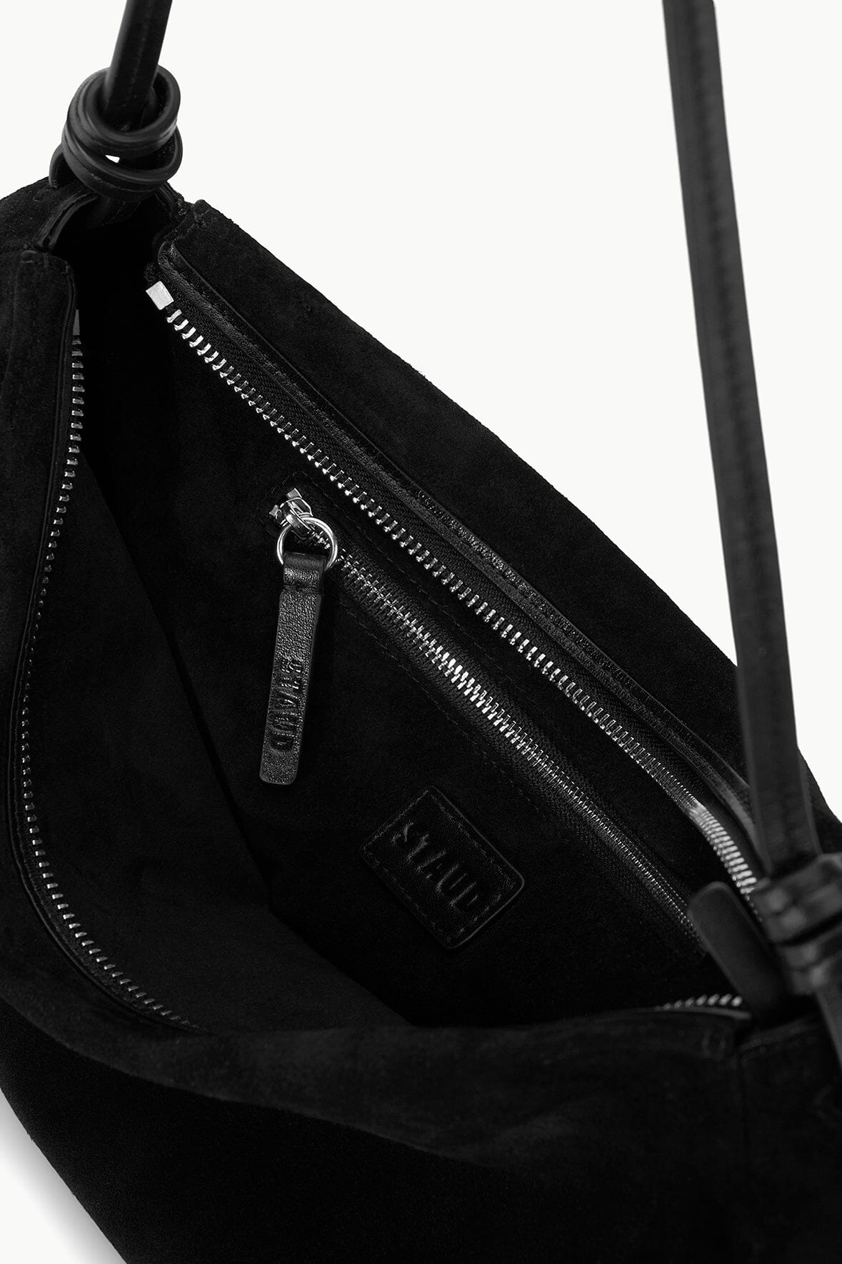 Image WALLY SHOULDER BAG | BLACK 4 of 6 and Clicking this image will trigger a zoom pop-up