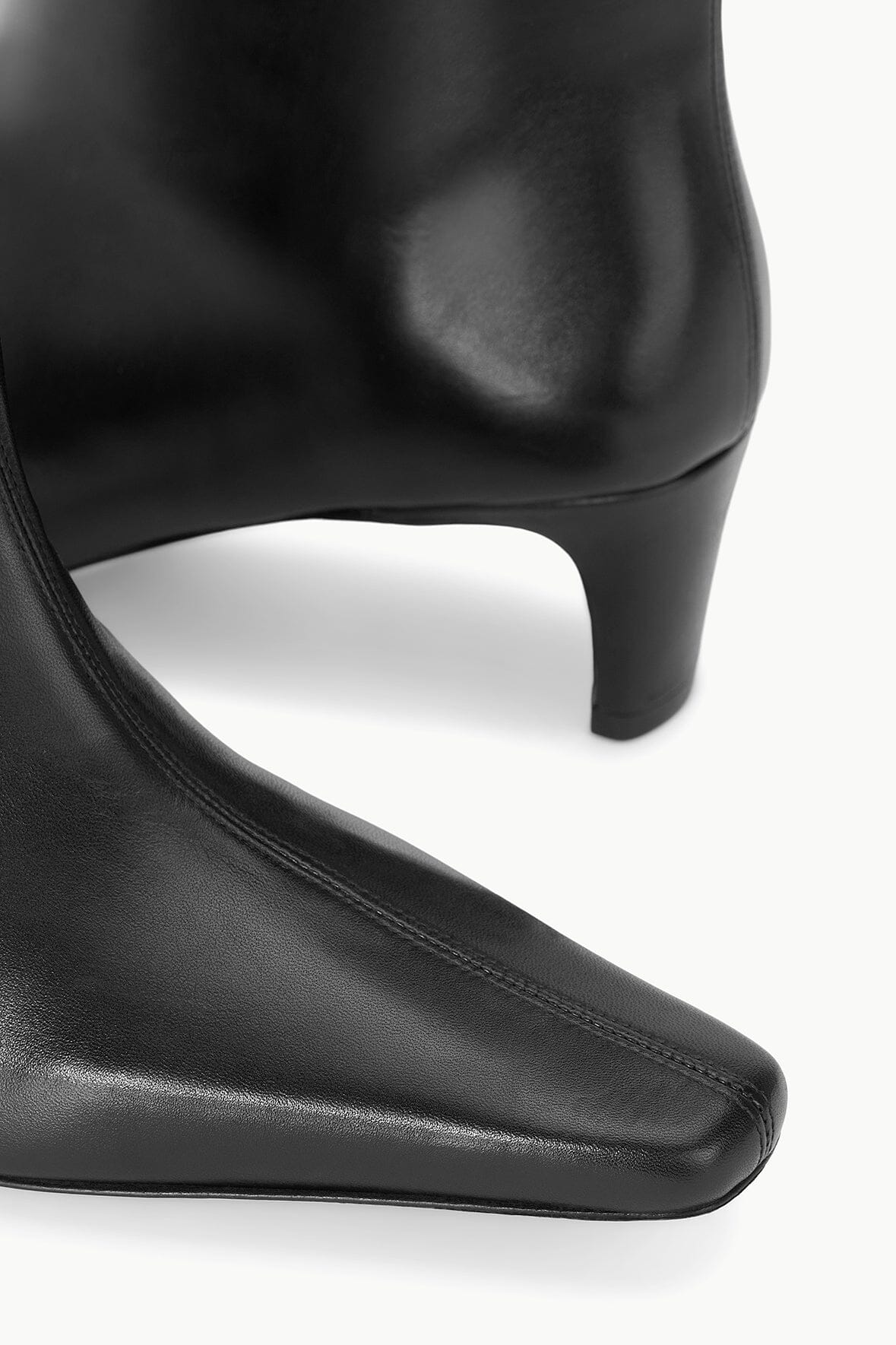 Image WIDE SHAFT WALLY BOOT | BLACK 4 of 5 and Clicking this image will trigger a zoom pop-up