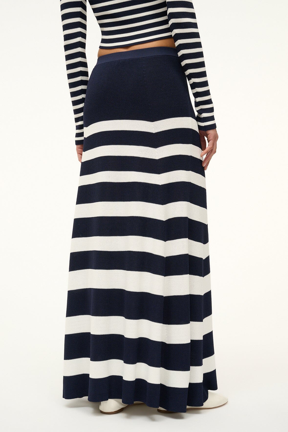 Image SWIRLING SKIRT | NAVY WHITE 4 of 5 and Clicking this image will trigger a zoom pop-up