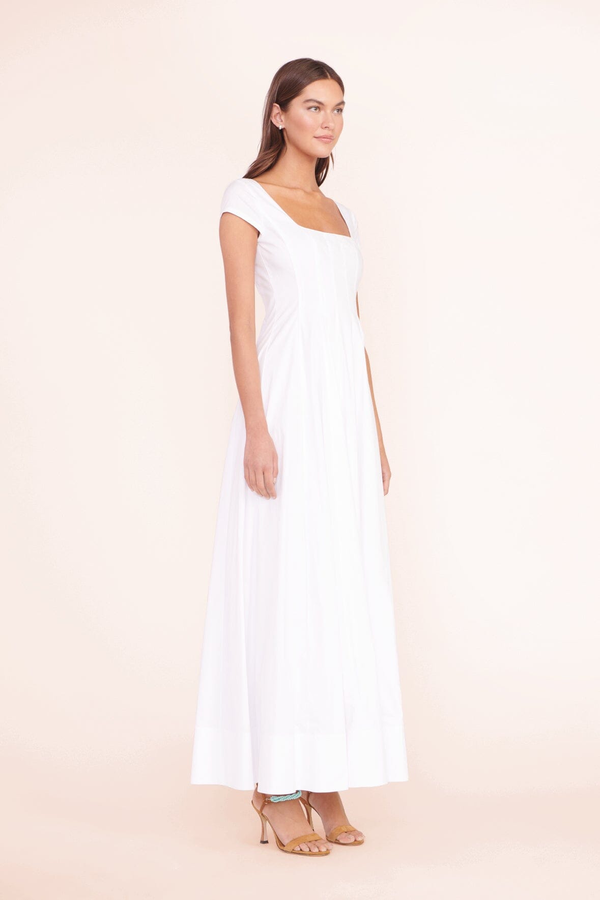 White maxi dress hot sale with short sleeves